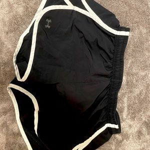 small comfy black workout shorts